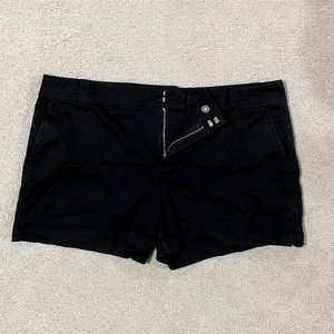 NY & Co Women’s Black Shorts - Size 16